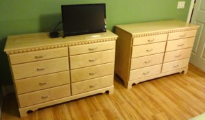 Dressers pic2